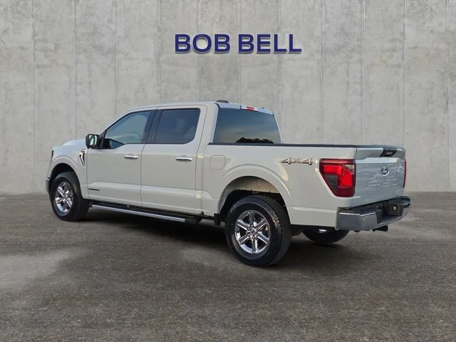 Certified Used 2024 Avalanche Ford XLT image 3