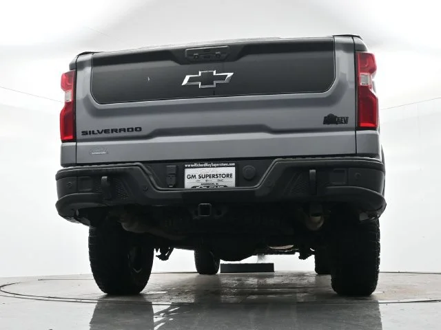 Used 2023 STERLING GRAY METALLIC Chevrolet ZR2 image 29