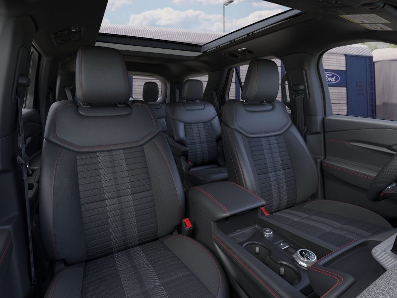 New 2026 Star White Metallic Tri-Coat Ford ST-Line image 10