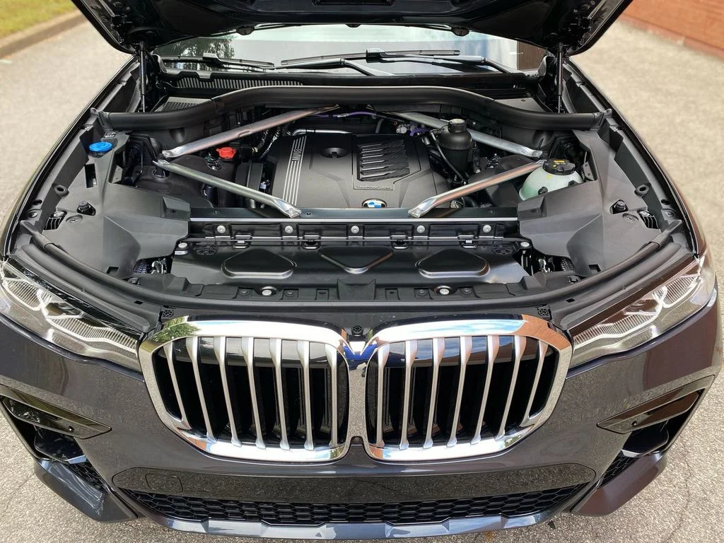 Used 2021 Gray BMW xDrive40i image 52