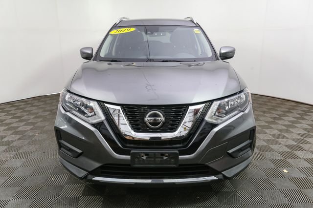 Used 2019 Gray Nissan SV image 4