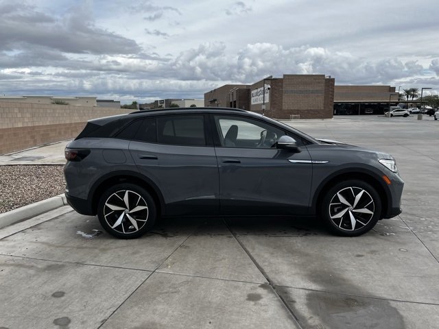 2023 Volkswagen ID.4 Pro S photo 2