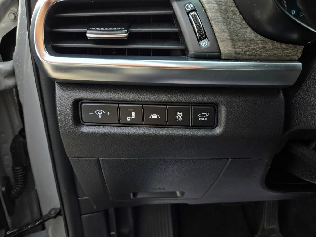 Used 2022 Gray Kia EX image 16