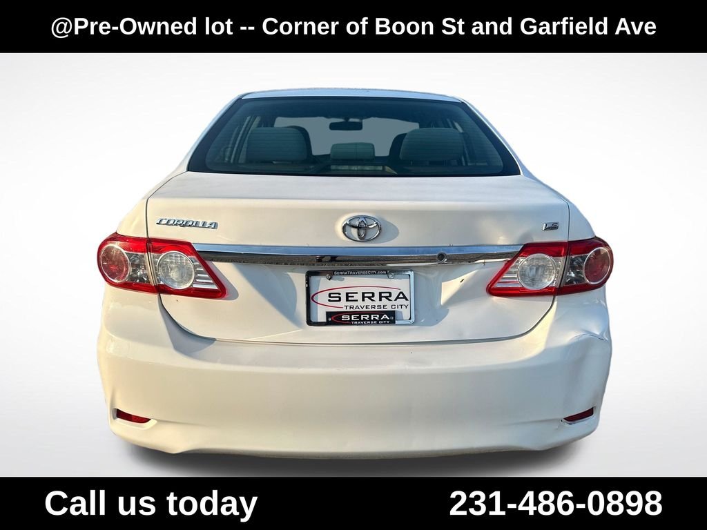 Used 2012 White Toyota LE image 4