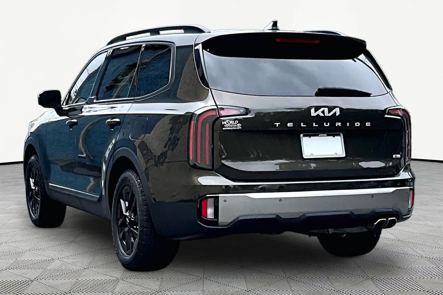 Used 2023 Dark Moss Kia SX X-Pro image 21