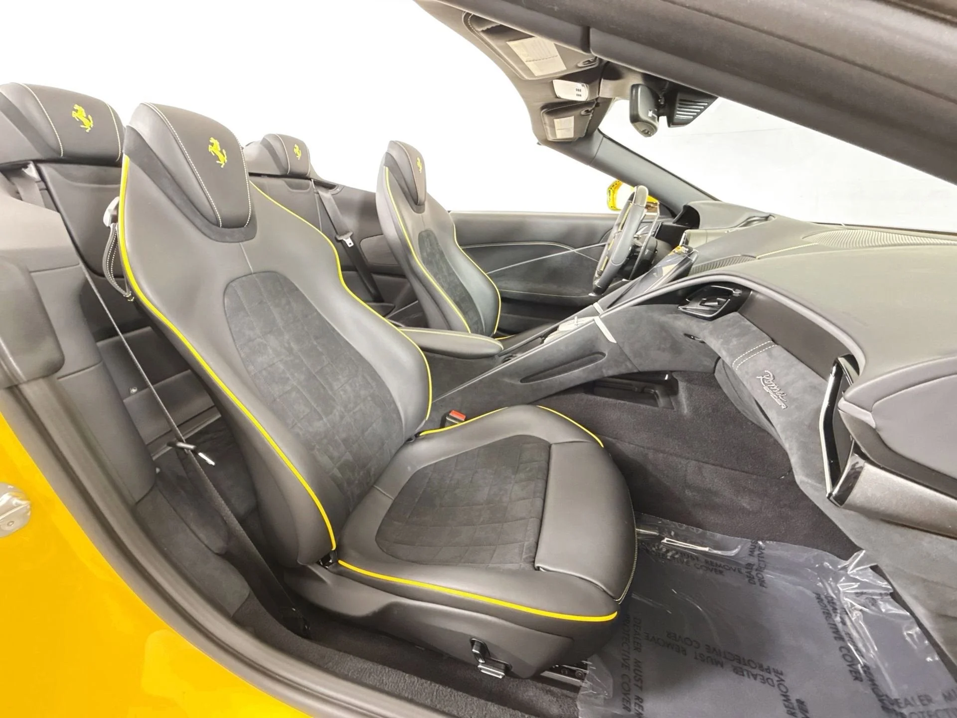 2025 Ferrari Roma Base - Photo 23