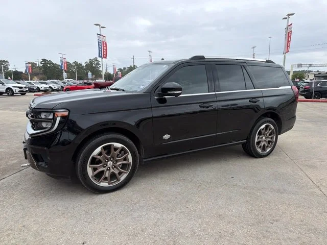 Used 2025 Agate Black Metallic Ford King Ranch image 1