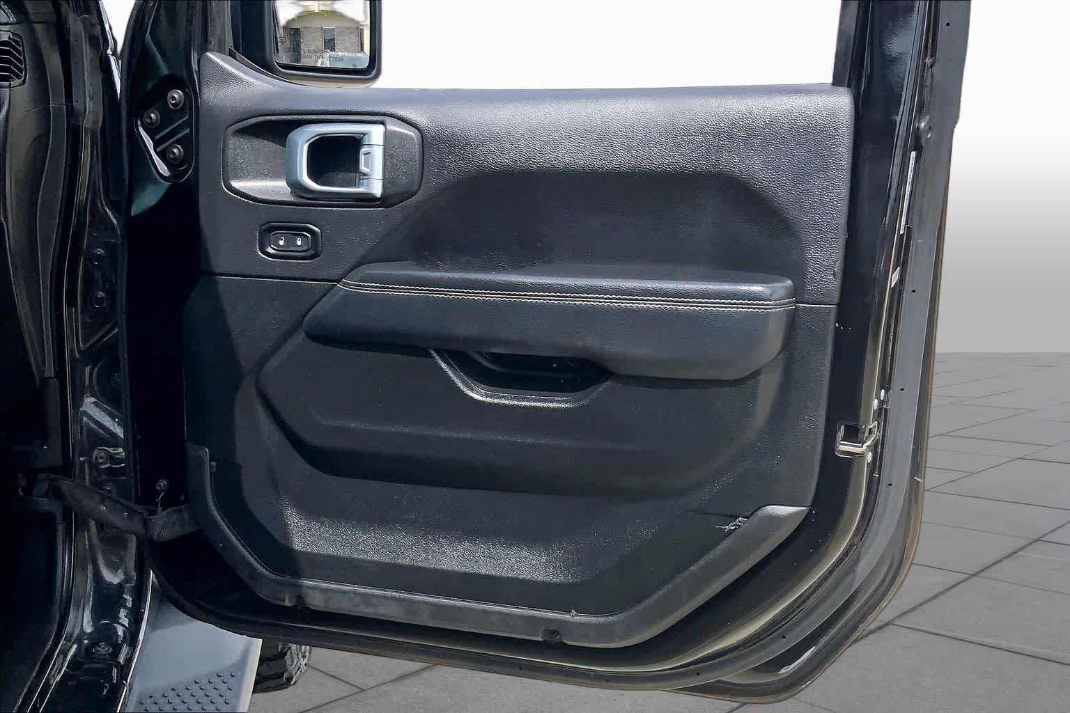 Used 2020 Black Clearcoat Jeep Sahara image 25