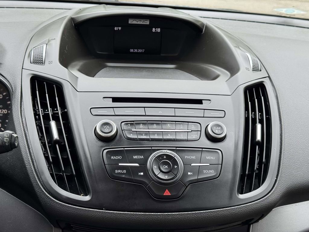 Used 2018 Blue Metallic Ford SE image 3