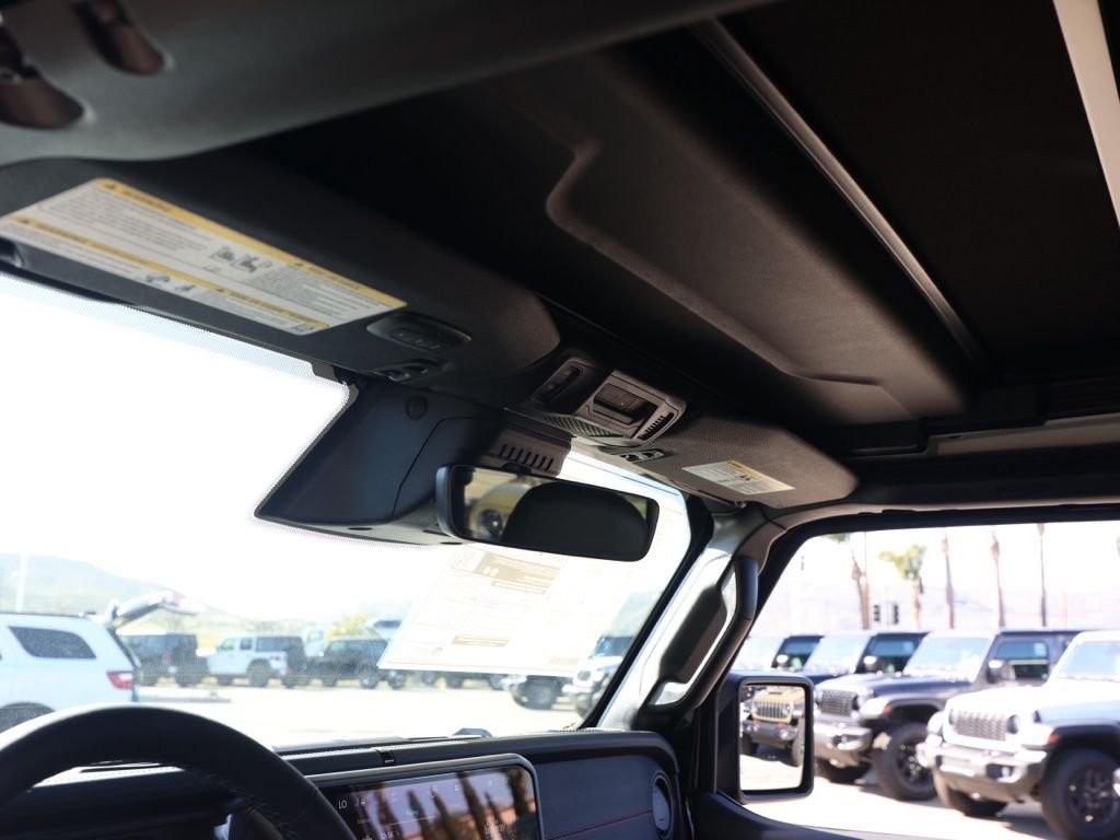 New 2026 Black Clear-Coat Exterior Paint Jeep Rubicon X image 12