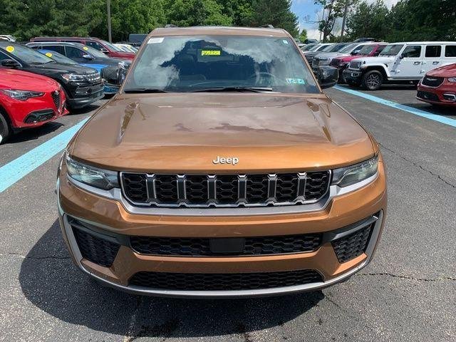 New 2026 Copper Shino Metallic Clear-Coat Exterior Paint Jeep Limited image 9