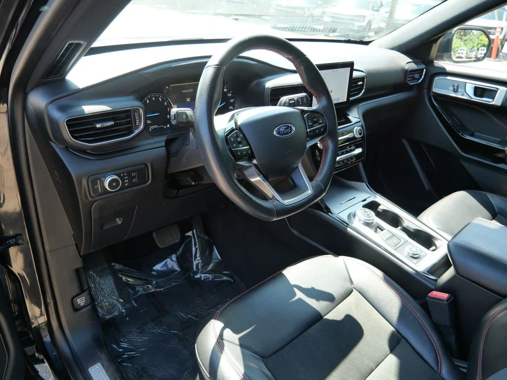 Certified Used 2023  Ford ST-Line image 3