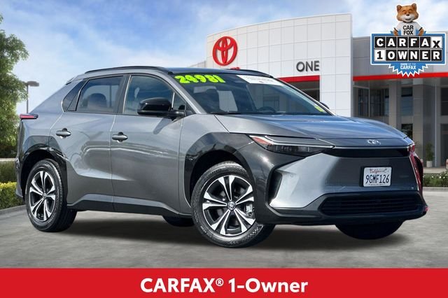 Certified Used 2023  Toyota XLE image 2