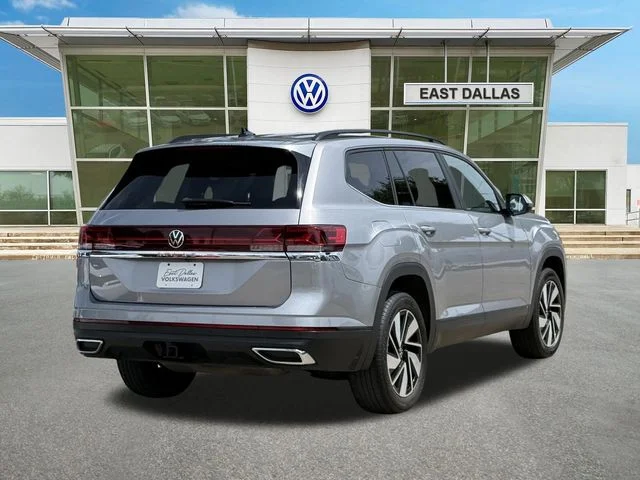 Used 2024 Silver Volkswagen 2.0T SE w/Technology image 3