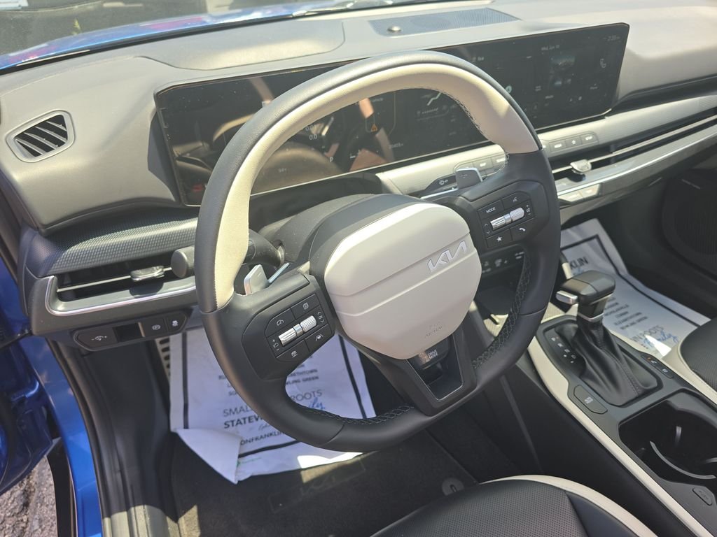 2025 Kia K4 GT-Line Turbo - Photo 14