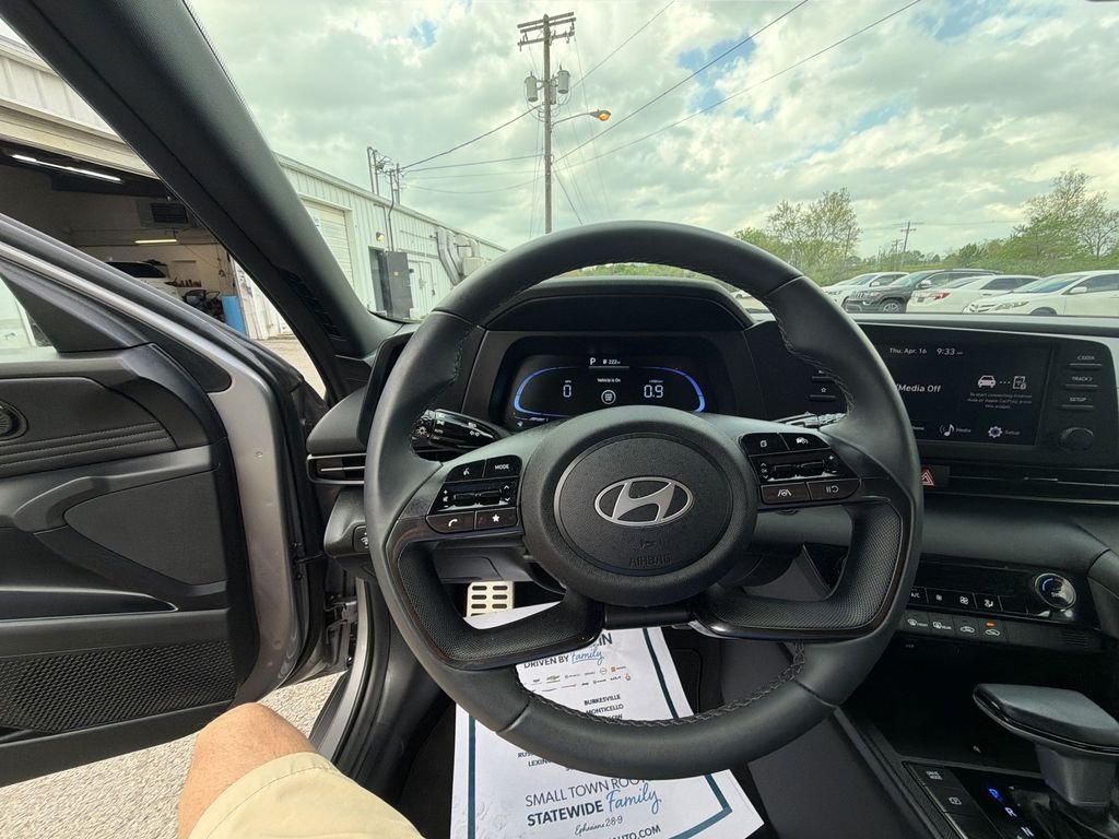 Certified Used 2025 Silver Hyundai SEL Sport image 14