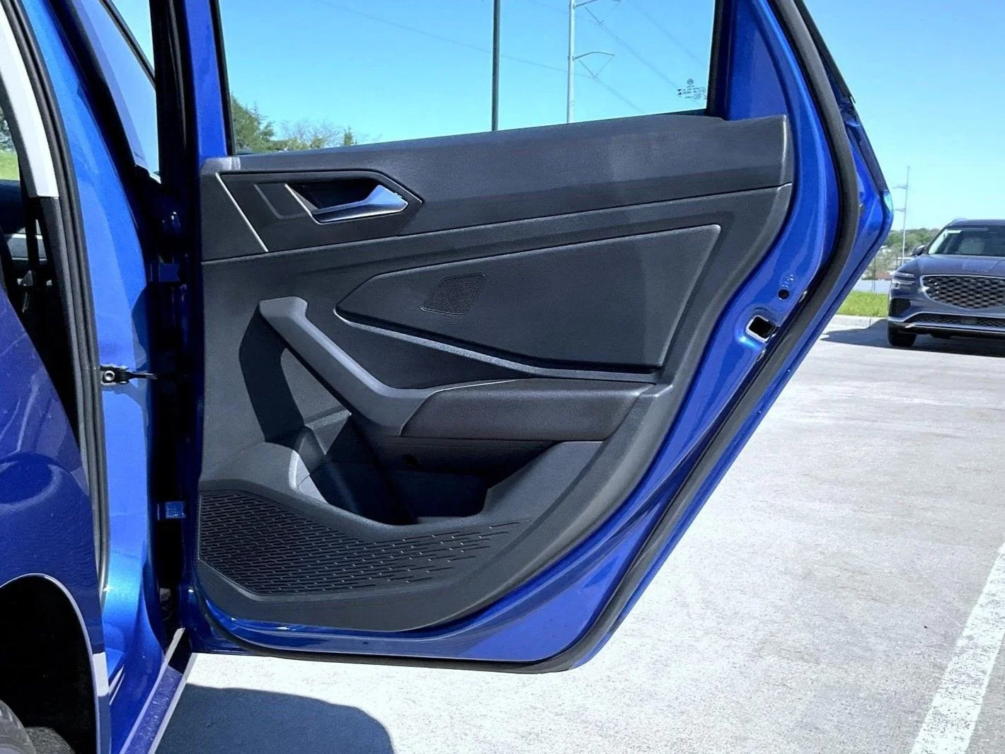 Used 2023 Blue Volkswagen 1.5T SE image 18