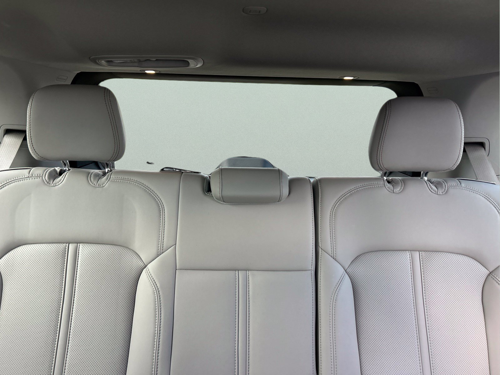 Used 2022 White Jeep Series I image 11