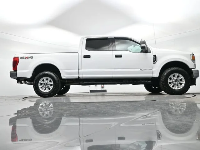 Used 2020 White Ford XL image 26