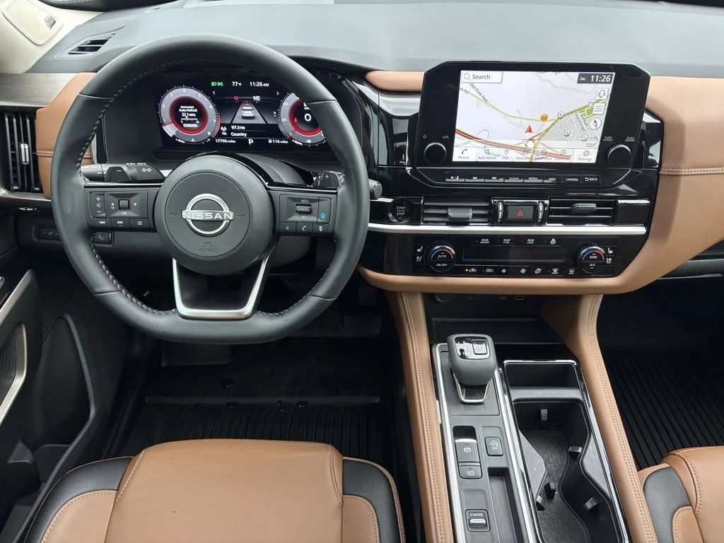 Used 2025 Red Nissan Platinum image 3
