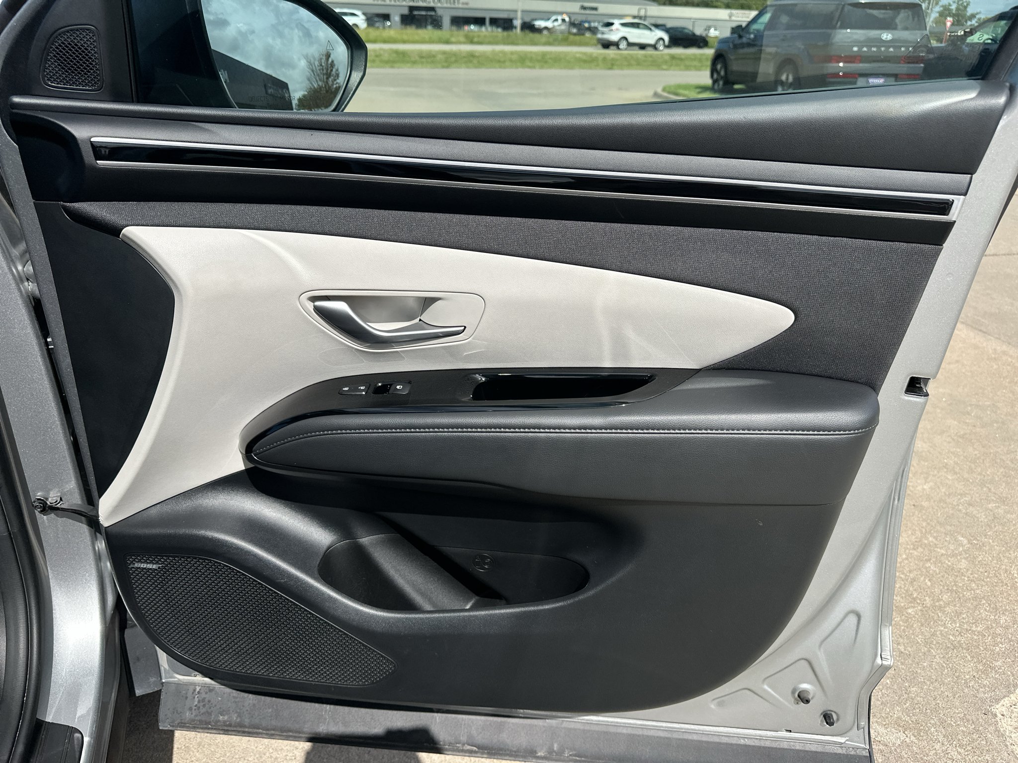 Used 2022 Shimmering Silver Hyundai Limited image 33