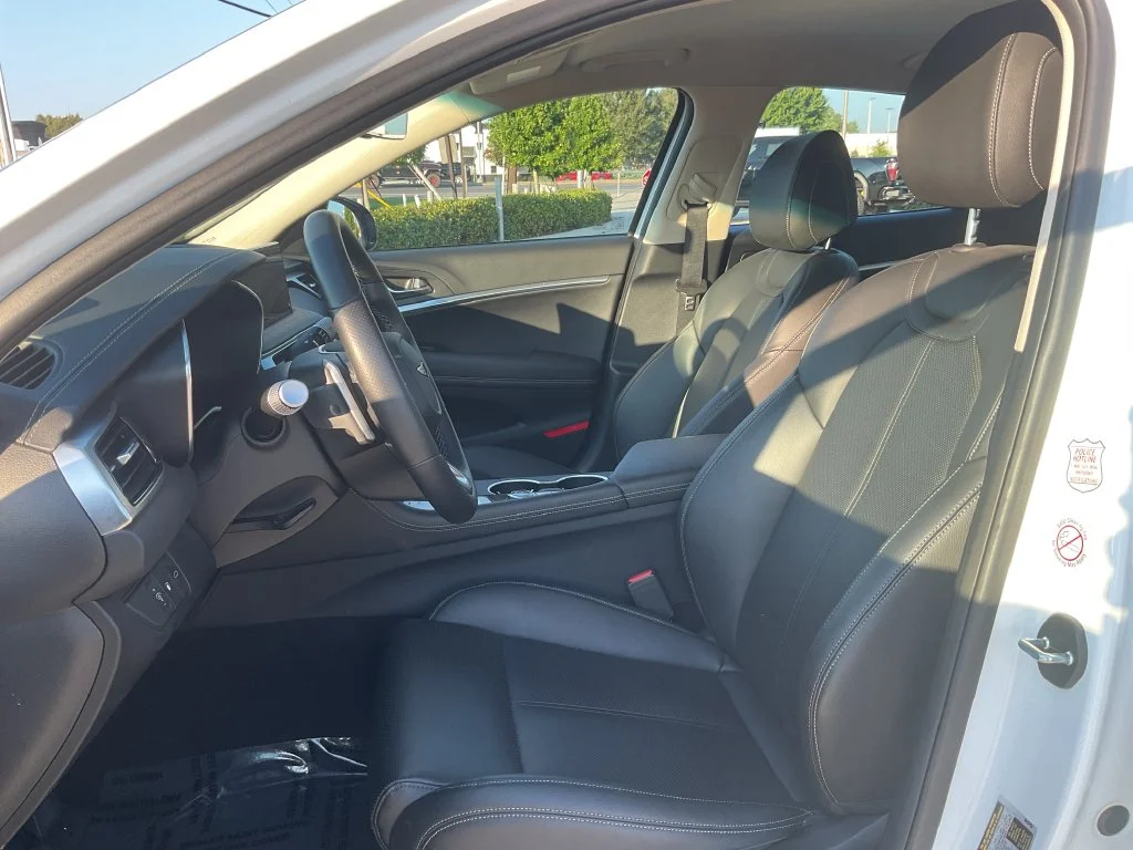 Used 2026 White Genesis 2.5T image 11