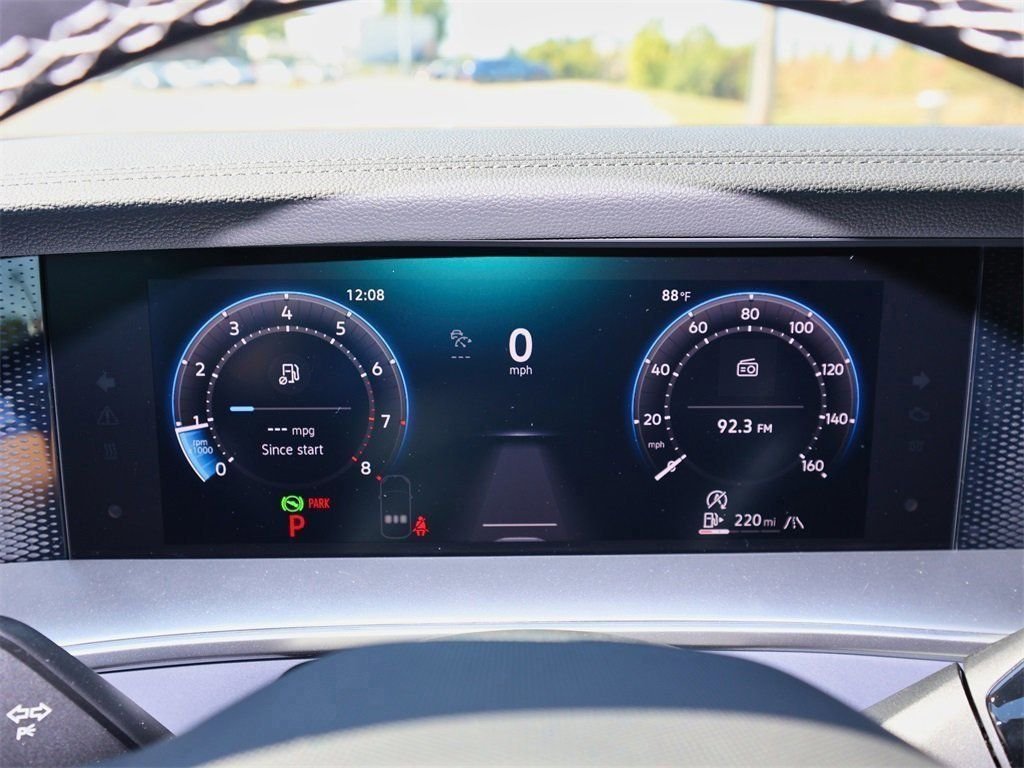 2025 Volkswagen Tiguan SE - Photo 21