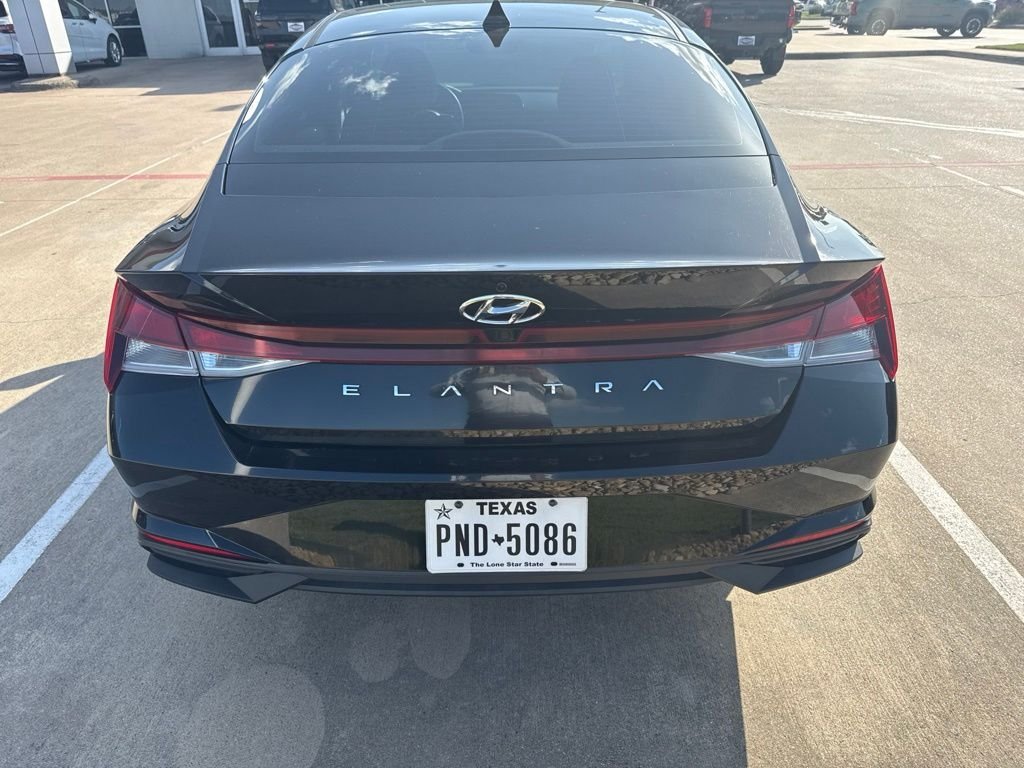 Used 2021 Black Hyundai SEL image 3