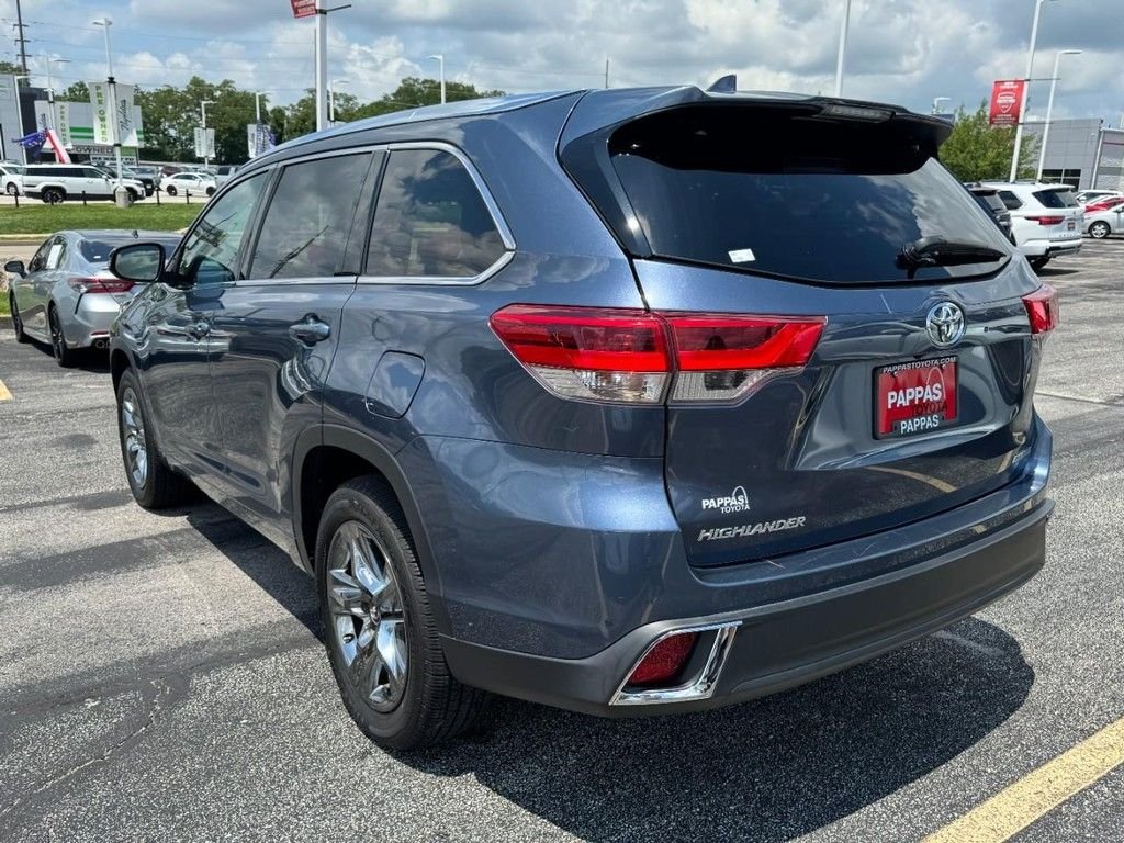 Used 2018 Blue Toyota Limited Platinum image 6