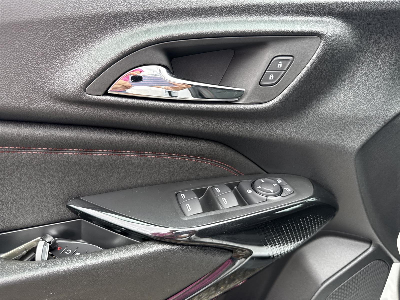 2026 Chevrolet Trax RS - Photo 17