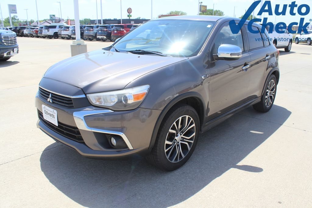 2017 Mitsubishi Outlander Sport 2.4 SE 2WD CVT's photo