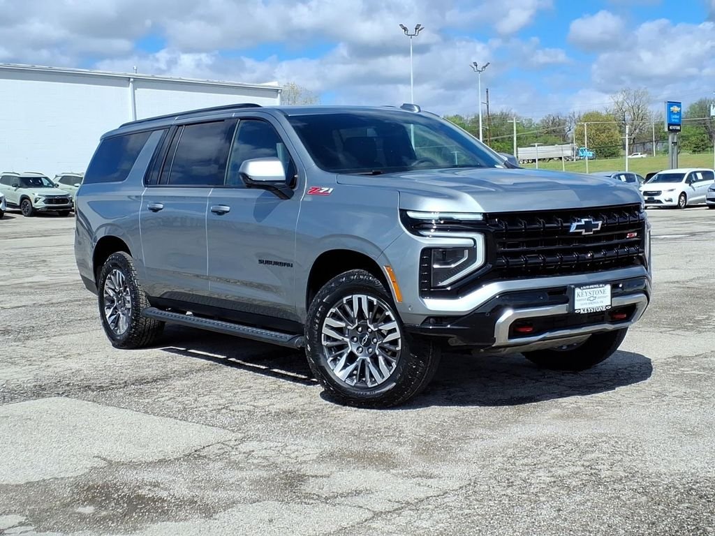 Used 2025 Sterling Gray Metallic Chevrolet Z71 image 1