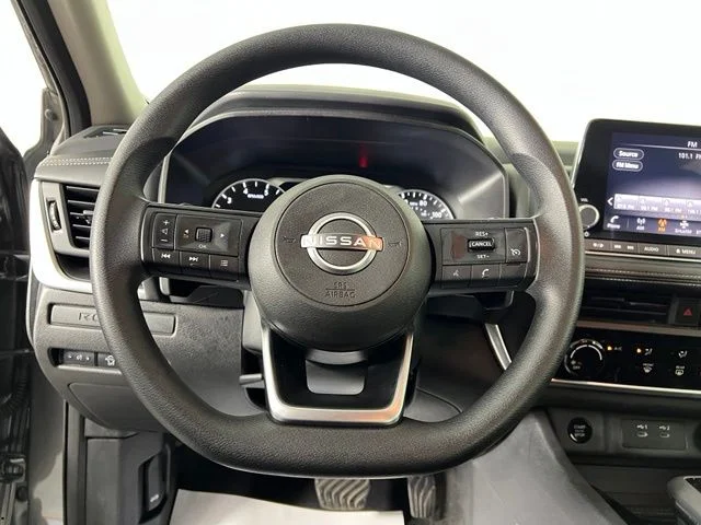 Used 2024 Gray Nissan S image 15