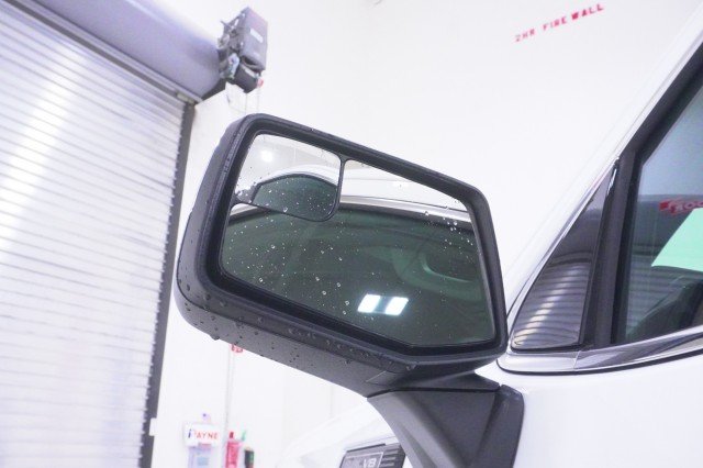 New 2026 Summit White GMC SLE image 12