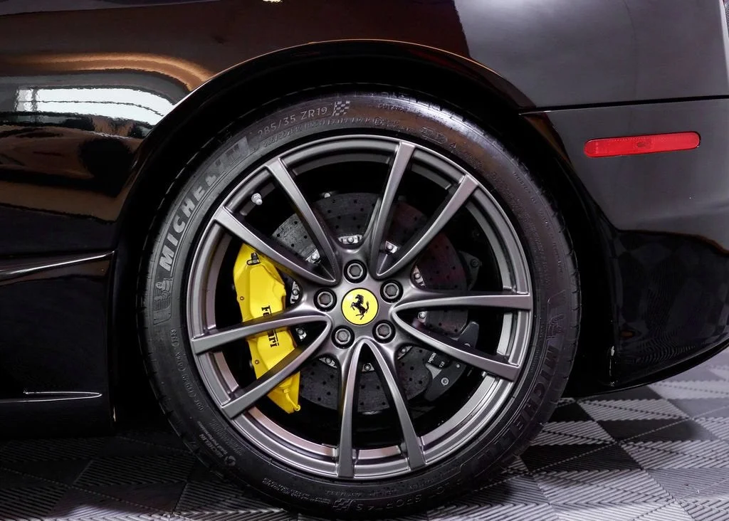 Used 2009 Nero Ferrari Scuderia 16M image 10