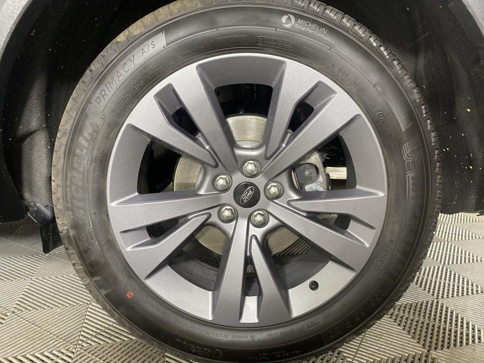 New 2026 Carbonized Gray Metallic Ford Active image 12