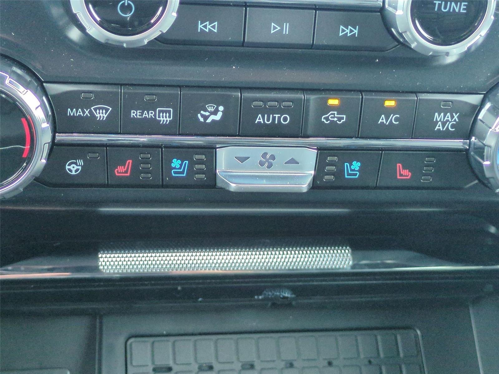 New 2025 Antimatter Blue Metallic Ford Platinum image 29