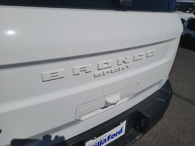 New 2026 Oxford White Ford Badlands® image 24