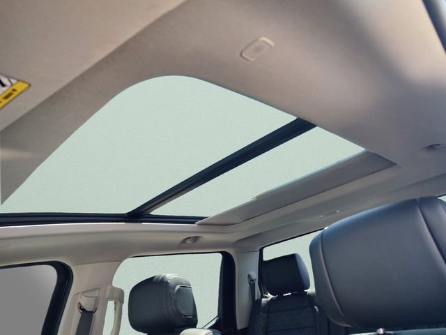 Used 2024  Toyota Limited image 26