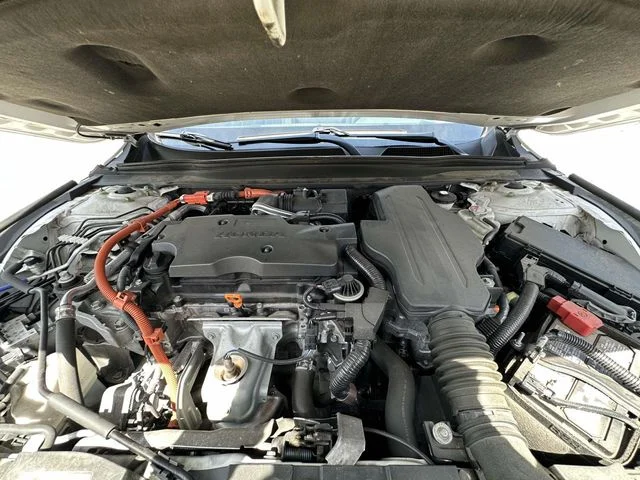 Used 2021 White Honda Touring image 13