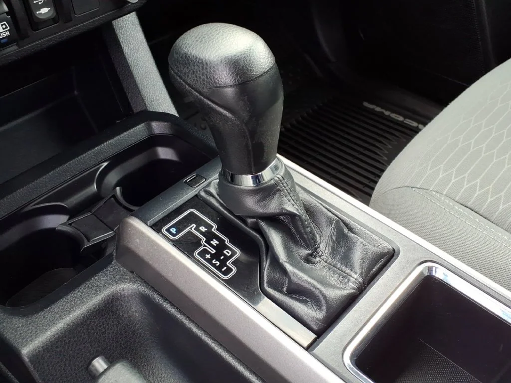 Used 2019 Blue Toyota SR5 image 14
