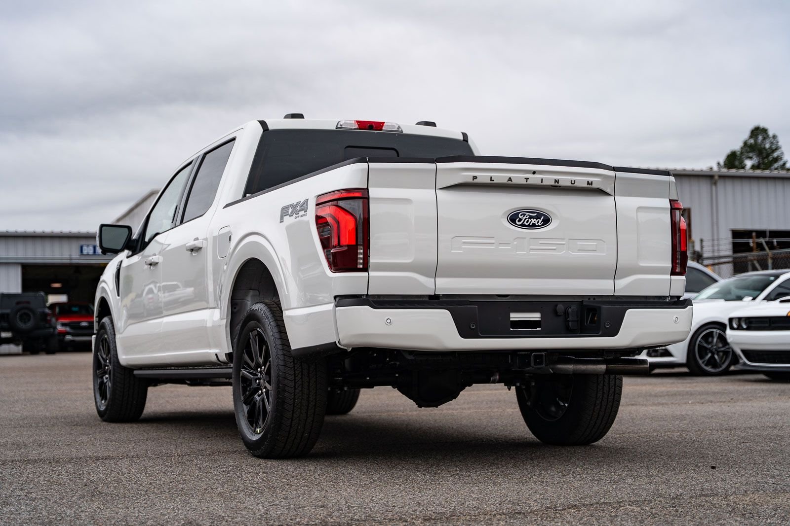 New 2026 Star White Metallic Tri-Coat Ford Platinum® image 3
