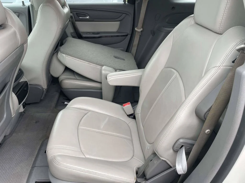 Used 2015 White GMC SLT-1 image 12