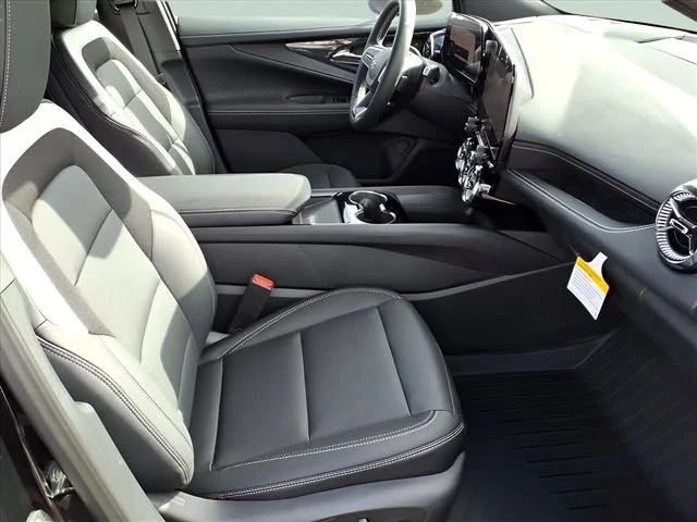 New 2026 Black Chevrolet LT image 19