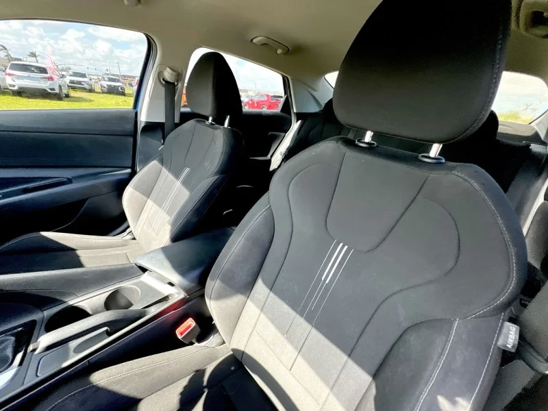 Used 2023 Blue Hyundai SEL image 13