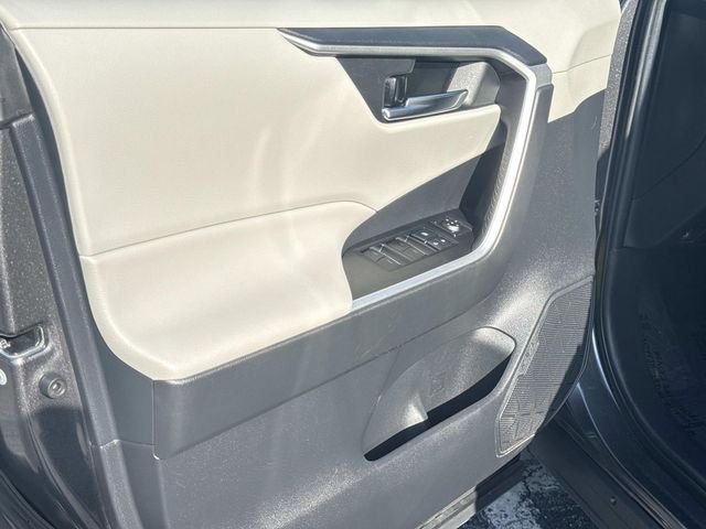 Used 2022 Magnetic Gray Metallic Toyota XLE image 17