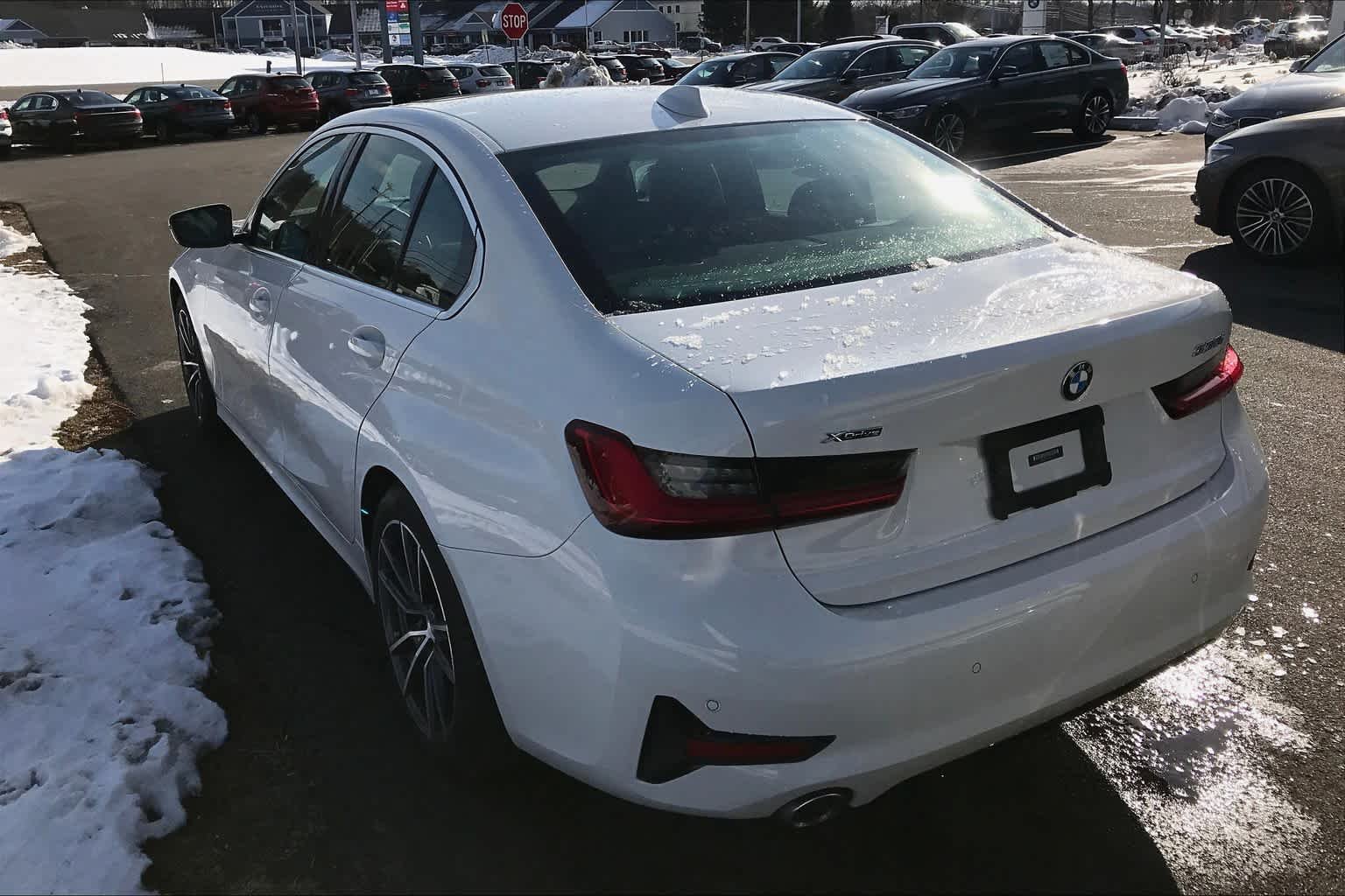 Used 2019 Alpine White BMW 330i xDrive image 8