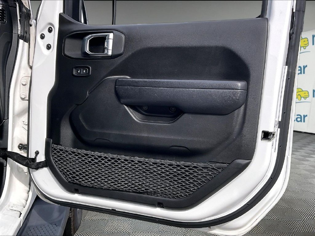Used 2022 Bright White Clearcoat Jeep Unlimited Sport S image 11