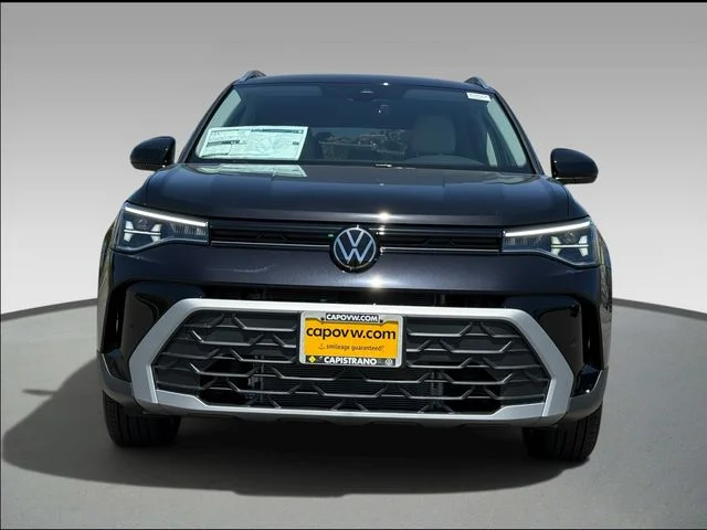 New 2026 Deep Black Pearl Volkswagen 1.5T SE image 2