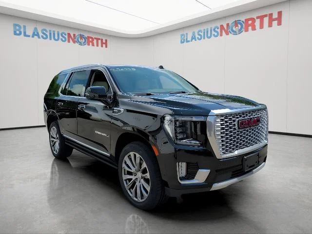 Used 2021 Black GMC Denali image 3